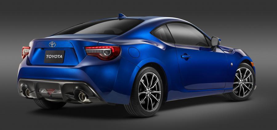  Toyota GT 86 2016 года  (US) (фото 21 из 30)